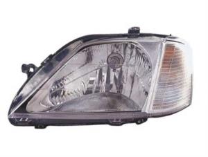   Renault Logan (04-10) {TYC 200646052}
